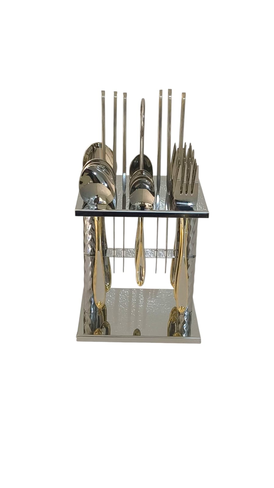 Elegant cutlery set golden and silver